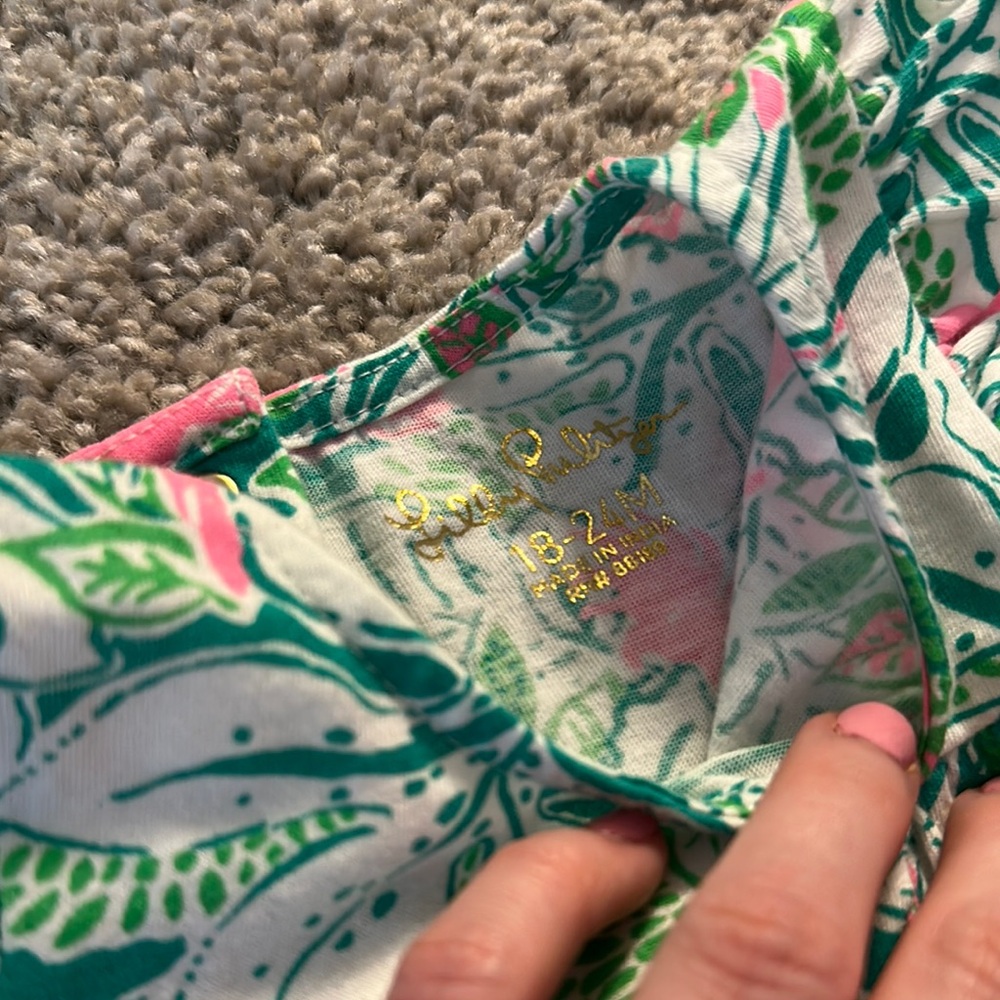 Lily Pulitzer Floral Baby dress with bloomers. Size 18-24 months. EUC. Worn once - Picture 2 of 4
